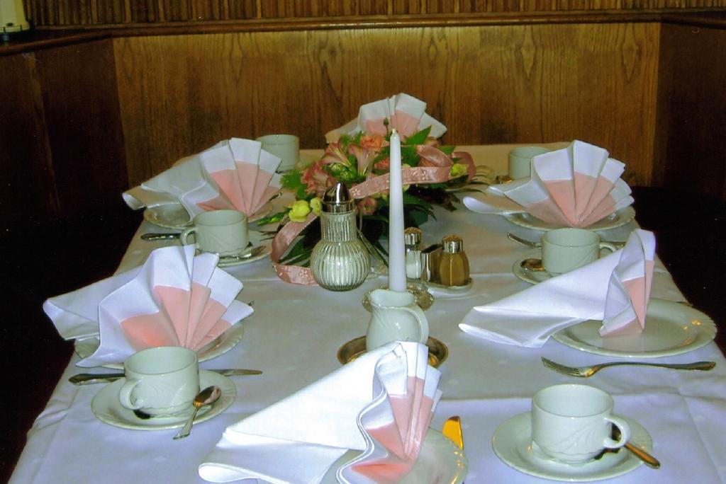 Hotel Restaurant Schmidter Bauernstube Нидеген Стая снимка